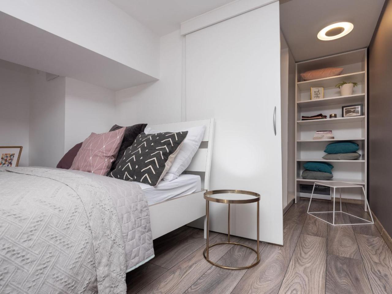 Lofts Cracow Apartments - City Center Краків Екстер'єр фото
